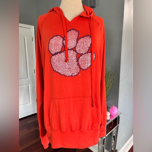 Three Square Tiger Hoodie - Picture 6 of 7